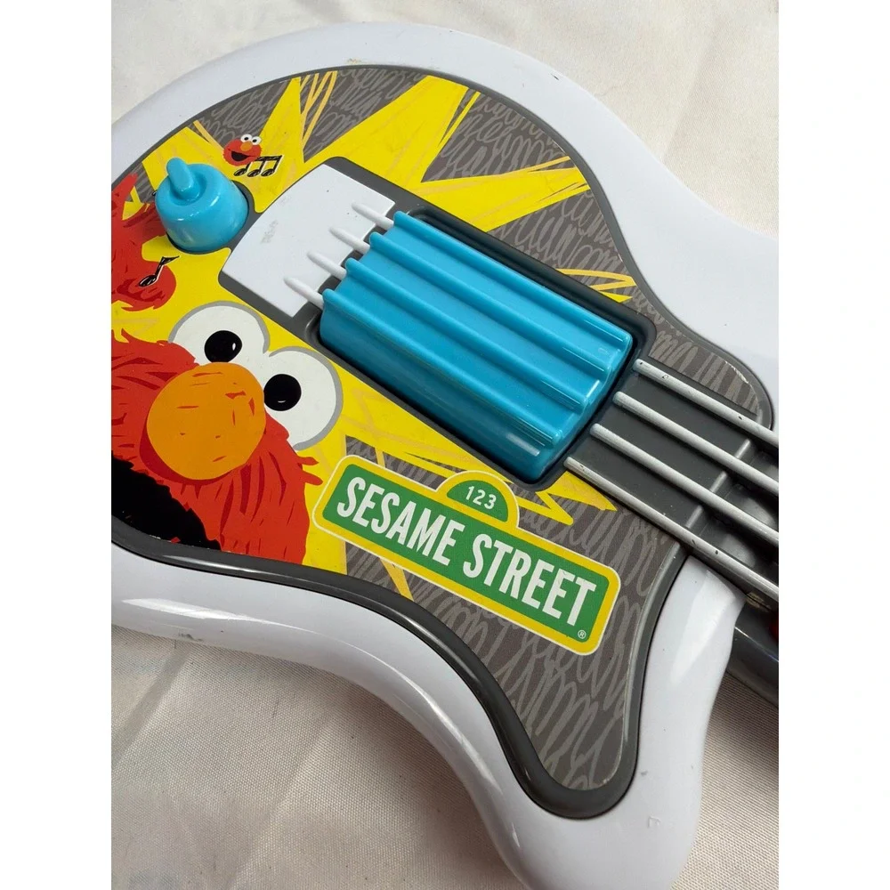Sesame Street Elmo Rockin Guitar Musical Electronic Toy White Blue 39048